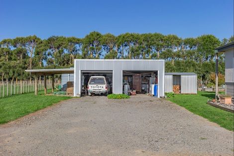 Photo of property in 25 Boulton Road, Levin, 5510