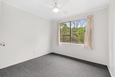 Photo of property in 19 Benita Place, Sunnyvale, Auckland, 0612