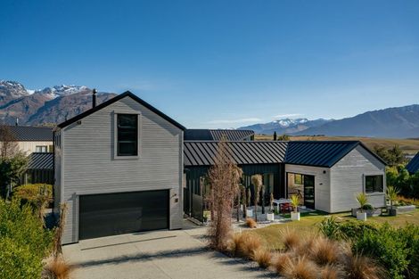 Photo of property in 7 Polperro Court, Jacks Point, Queenstown, 9371