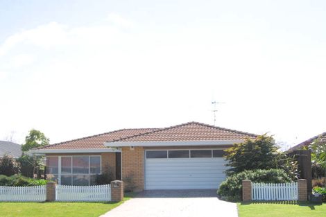 Photo of property in 215 Grenada Street, Mount Maunganui, 3116