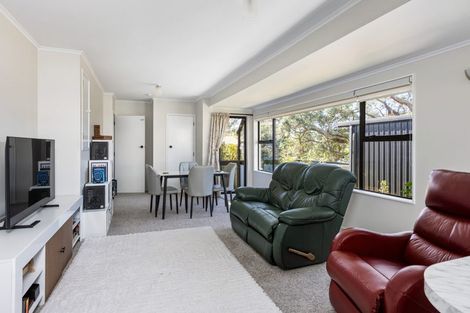 Photo of property in 1 Moana Terrace, Snells Beach, 0920