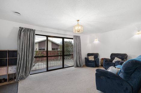 Photo of property in 1/40b Chipping Lane, Redwood, Christchurch, 8051