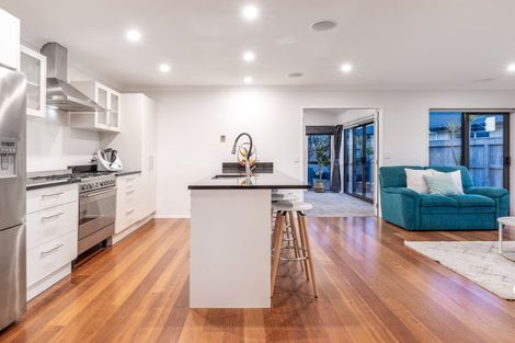 Photo of property in 12 Hulme Way, Raumati Beach, Paraparaumu, 5032