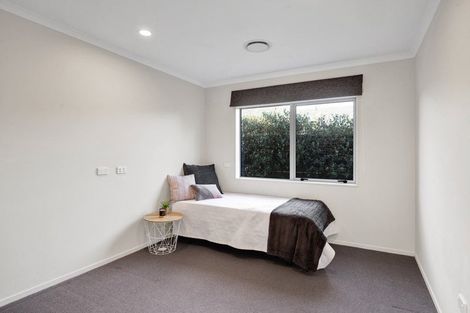 Photo of property in 9a Dolphin Parade, Bell Block, New Plymouth, 4312