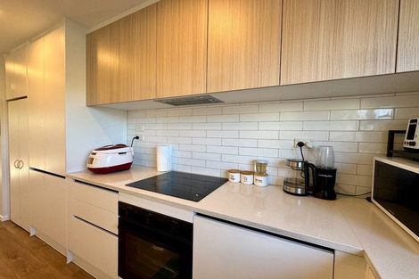 Photo of property in 47 Whai Hua Lane, Mangere Bridge, Auckland, 2022