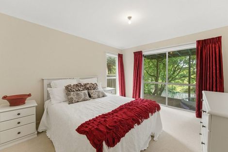 Photo of property in 5 Magnolia Drive, Westown, New Plymouth, 4310