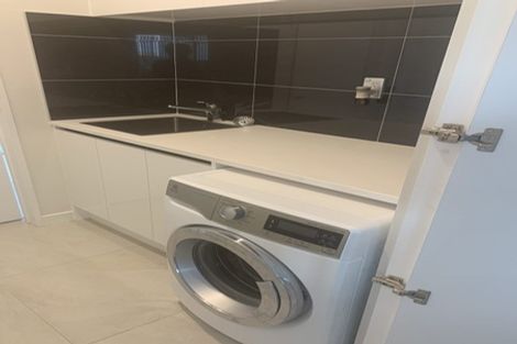 Photo of property in 30 Lisnoble Road, Flat Bush, Auckland, 2019