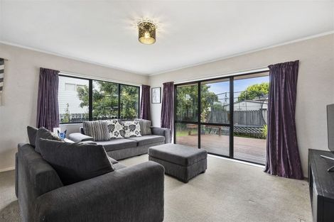 Photo of property in 1/12 Aurea Avenue, Pakuranga, Auckland, 2010