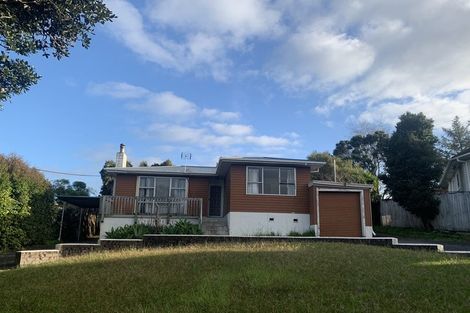 Photo of property in 41 Parrs Cross Road, Henderson, Auckland, 0612