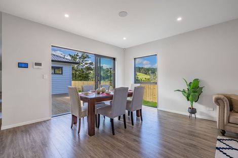 Photo of property in 18 Jeroboam Loop, Kumeu, 0810