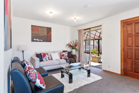 Photo of property in 2/132 Hay Street, Bromley, Christchurch, 8062