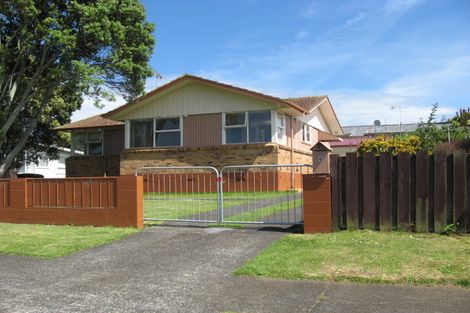 Photo of property in 6 Dunstall Place, Mangere Bridge, Auckland, 2022