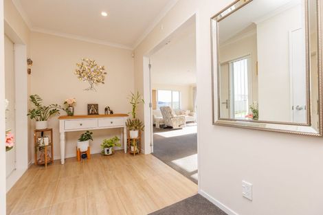 Photo of property in 69 Grenada Drive, Grenada Village, Wellington, 6037