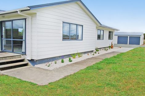 Photo of property in 255 Gibbons Road, Kaiwaka, 0573