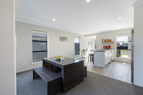 Photo of property in 46 Empire Crescent, Papamoa, 3118