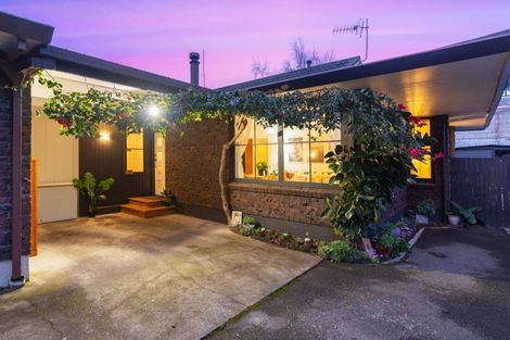 Photo of property in 42a Elmira Avenue, Hokowhitu, Palmerston North, 4410