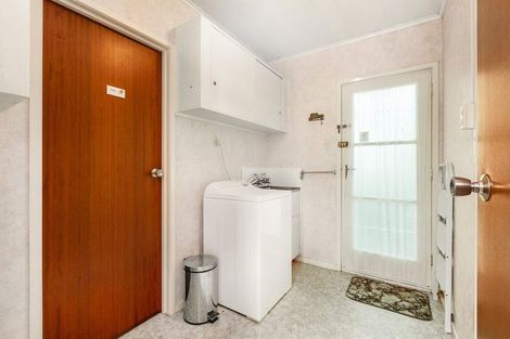 Photo of property in 14 John Street, Raglan, 3225