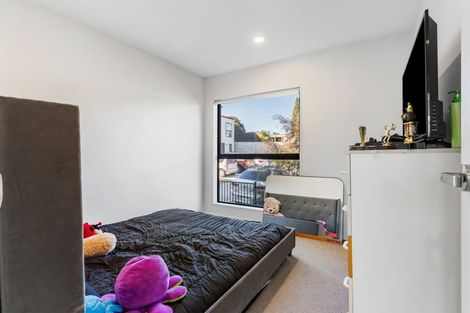 Photo of property in 9/237 Swanson Road, Henderson, Auckland, 0610