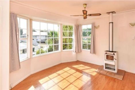 Photo of property in 34 Beeston Crescent, Manurewa, Auckland, 2102