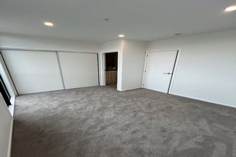 Photo of property in 9/18 Karengo Street, Long Bay, Auckland, 0630