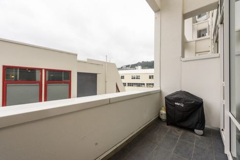 Photo of property in Stadium Garden Flats, 116/107 Thorndon Quay, Pipitea, Wellington, 6011