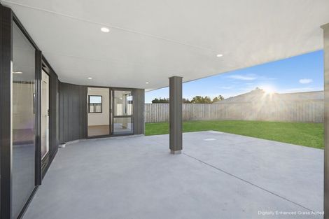 Photo of property in 52 Benn Street, Amberley, 7410