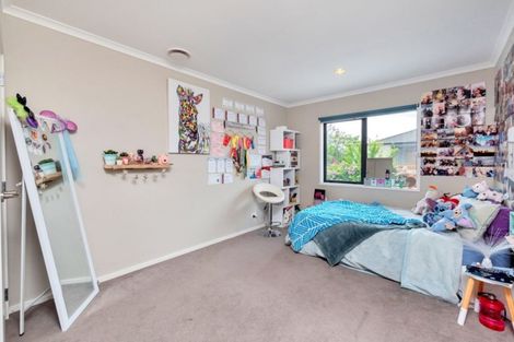 Photo of property in 38 Raabia Close, Parakai, 0830