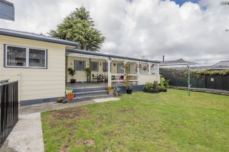 Photo of property in 19 Heather Street, Levin, 5510