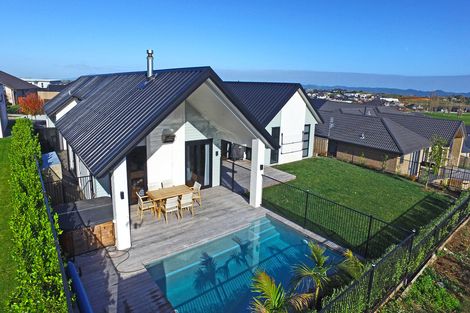 Photo of property in 17 Longbow Terrace, Flagstaff, Hamilton, 3210