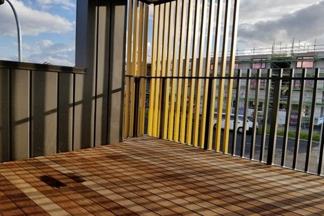 Photo of property in 5/45 Cessna Crescent, Mangere, Auckland, 2022