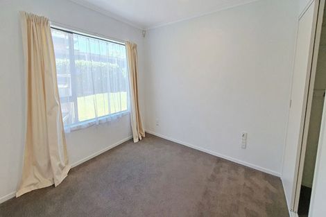 Photo of property in 33 Pitt Avenue, Clendon Park, Auckland, 2103