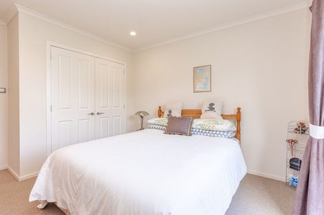 Photo of property in 35 Saint Oswalds Drive, Brunswick, 4571