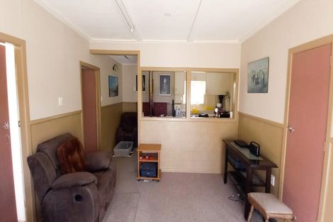 Photo of property in 5 Carlyle Street, Tuatapere, 9620