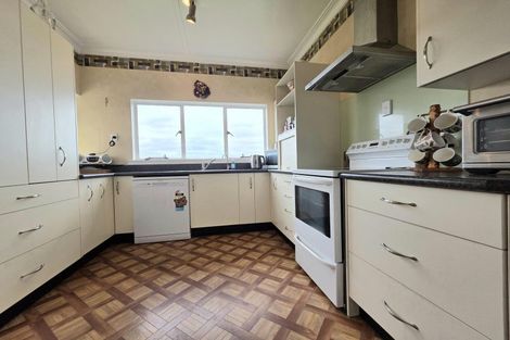 Photo of property in 2 Avon Street, South Hill, Oamaru, 9400