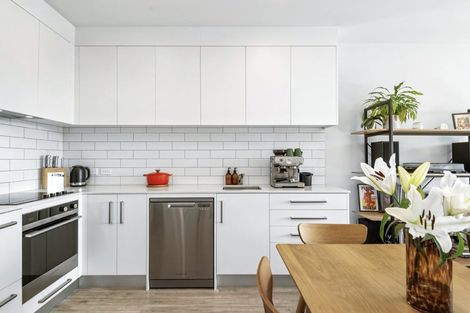 Photo of property in 109/165 Lake Road, Northcote, Auckland, 0627