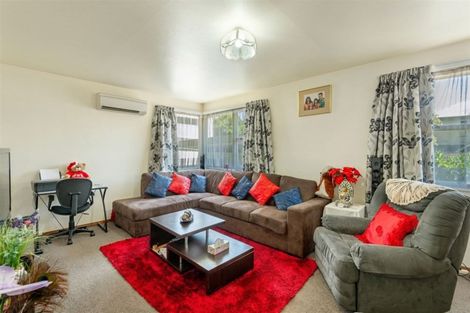 Photo of property in 4/21 Newnham Terrace, Upper Riccarton, Christchurch, 8041