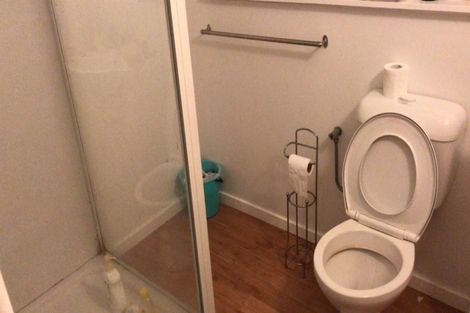 Photo of property in 71 College Road, Northcote, Auckland, 0627