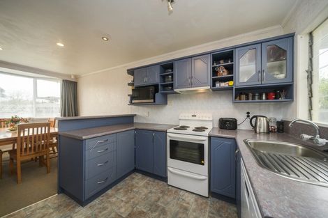 Photo of property in 8 Miles Place, Awapuni, Palmerston North, 4412