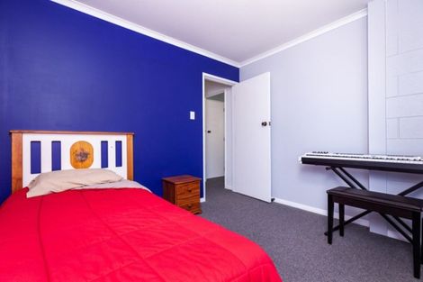 Photo of property in 12 Evelyn Place, Welbourn, New Plymouth, 4310