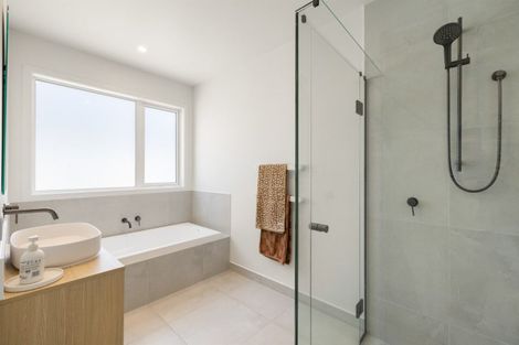 Photo of property in 22 Hugo Shaw Drive, Cambridge, 3434