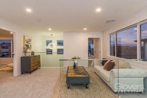 Photo of property in 17 Kearns Drive, Hobsonville, Auckland, 0616