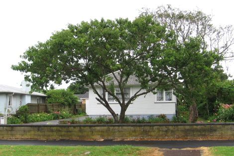 Photo of property in 202-206b Pilkington Road, Point England, Auckland, 1072