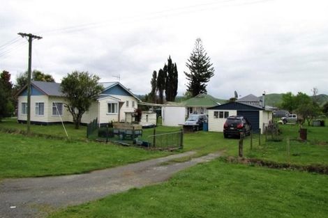 Photo of property in 142 Seddon Street, Patutahi, Gisborne, 4072