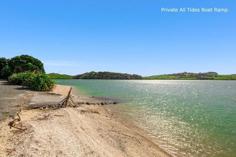 Photo of property in 119 Manu Drive, Kaiwaka, 0573