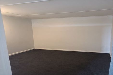 Photo of property in 29 Marine Parade, Bluff Hill, Napier, 4110