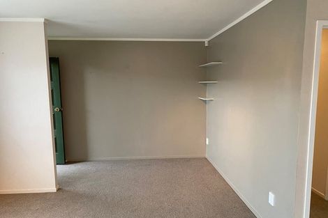 Photo of property in 1/2 Short Street, Papakura, 2110