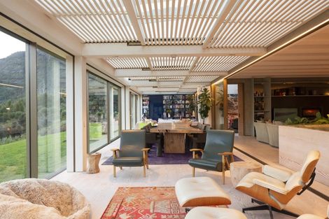 Photo of property in 4 Fishermans Lane, Mount Creighton, Queenstown, 9371