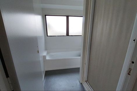 Photo of property in 5 Elisa Lane, Ranui, Auckland, 0612