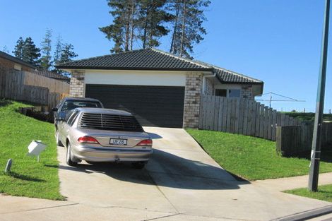 Photo of property in 20 Carn Place, Weymouth, Auckland, 2103