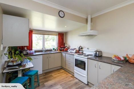 Photo of property in 9 Greenock Place, Awapuni, Palmerston North, 4412